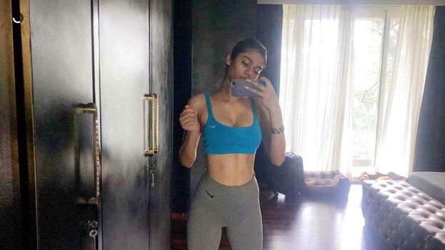 Full leaked Asfa sinha private photo