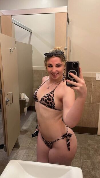 Full leaked Ash stii private photo