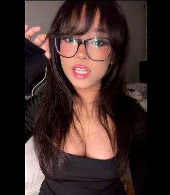 Full leaked Ashantiloo private photo