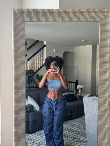 Full leaked Ashara wilson private photo
