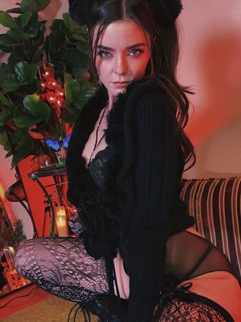 Ashe Maree