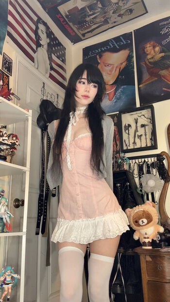 Full leaked Ashisbees page private photo