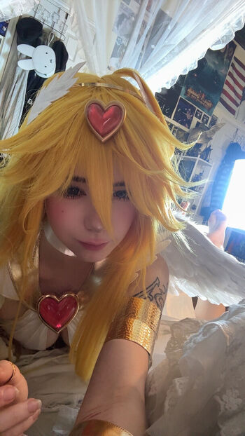Full leaked Ashisbees page private photo