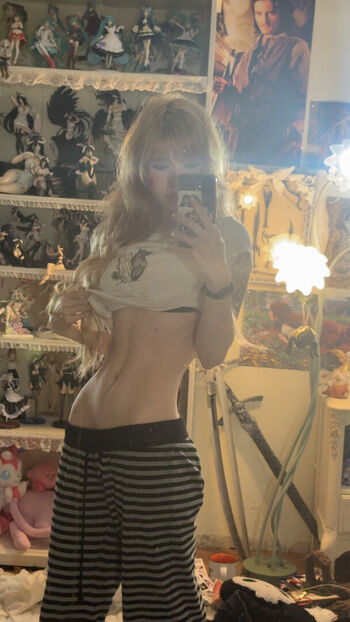 Full leaked Ashisbees private photo