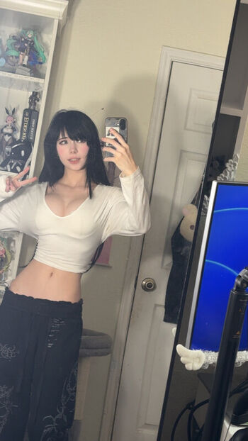 Full leaked Ashisbees page private photo