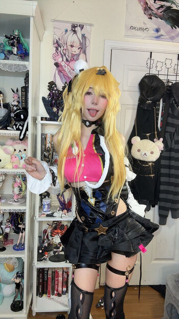 Full leaked Ashisbees page private photo