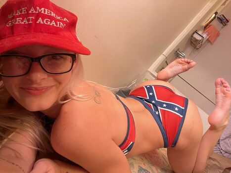 Full leaked Ashlee cat private photo