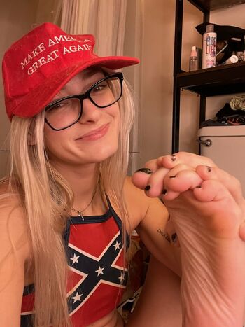 Full leaked Ashlee cat private photo