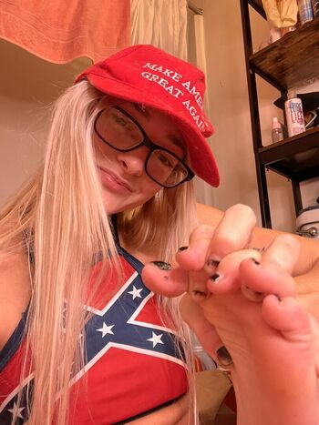 Full leaked Ashlee cat private photo