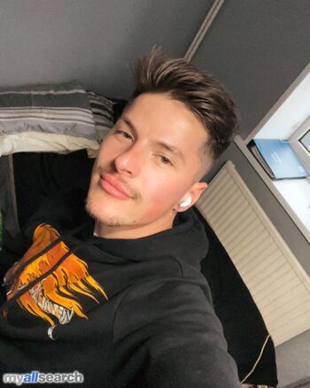 Full leaked Ashleecoggin private photo