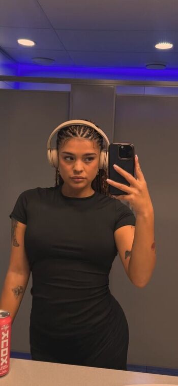 Full leaked Ashleigh herman private photo