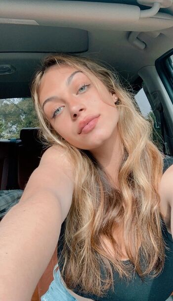 Full leaked Ashleighmarchetti private photo