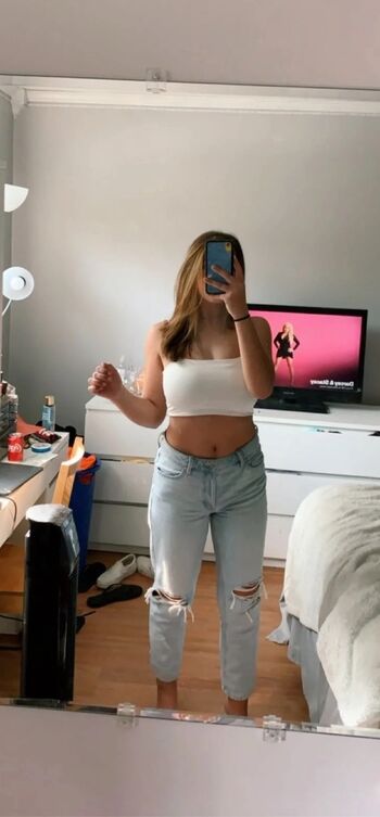 Full leaked Ashleighmarchetti private photo