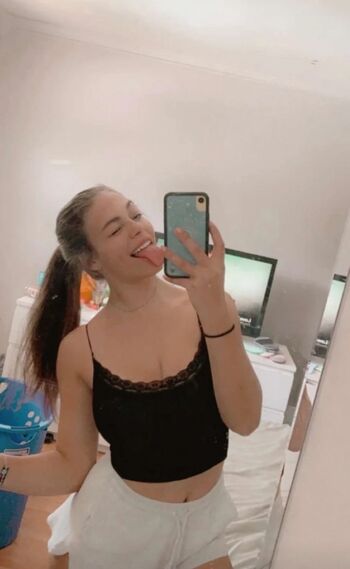 Full leaked Ashleighmarchetti private photo