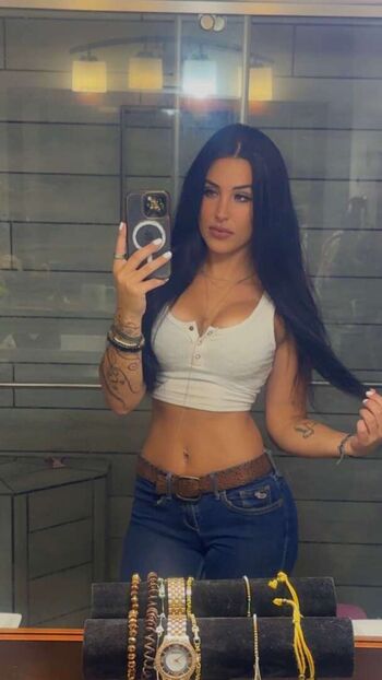 Ashley Giorgio