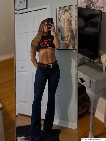 Full leaked Ashley hawks private photo