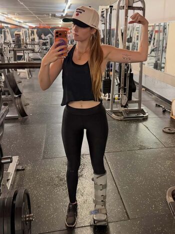 Full leaked Ashley lynn graaf page private photo