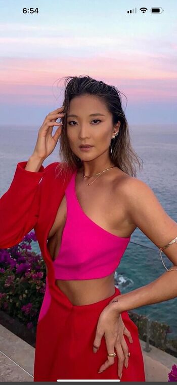 Full leaked Ashley park private photo