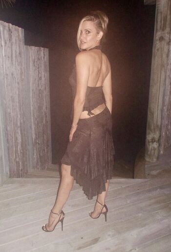 Full leaked Ashley roberts private photo