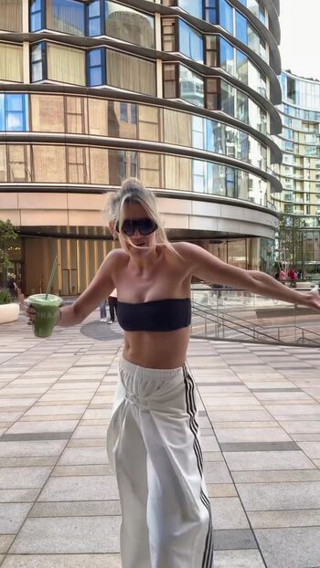 Full leaked Ashley roberts private photo