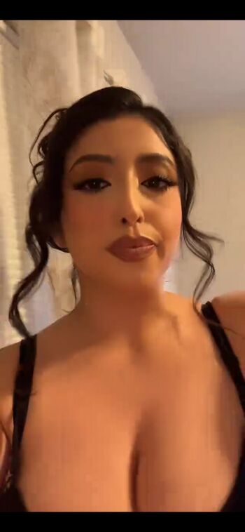 Full leaked Ashleyarambulaa private photo
