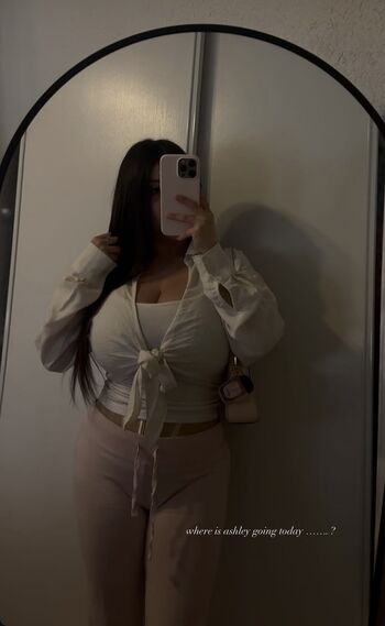 Full leaked Ashleyarambulaa private photo
