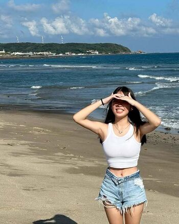 Full leaked Ashleyhung private photo
