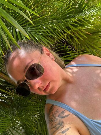 Full leaked Ashleylou private photo