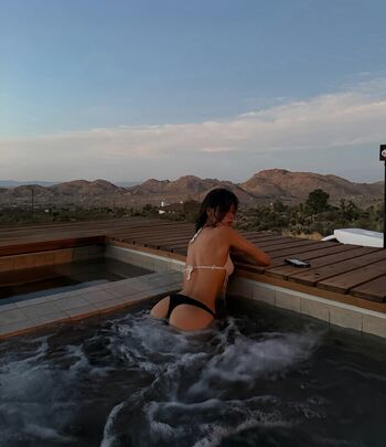 Full leaked Ashleyqiuu private photo