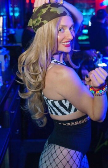 Full leaked Ashleyyy private photo