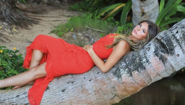 Ashlyn Harlos