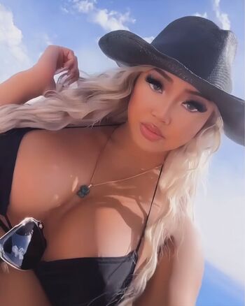 Ashlyn Kira