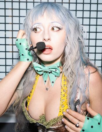 Full leaked Ashnikko private photo