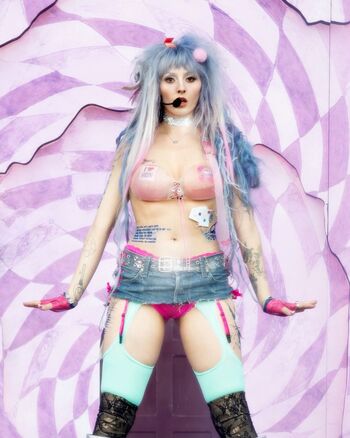 Full leaked Ashnikko private photo