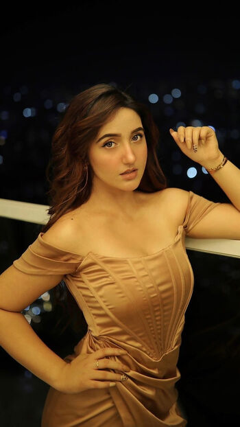 Full leaked Ashnoor kaur private photo