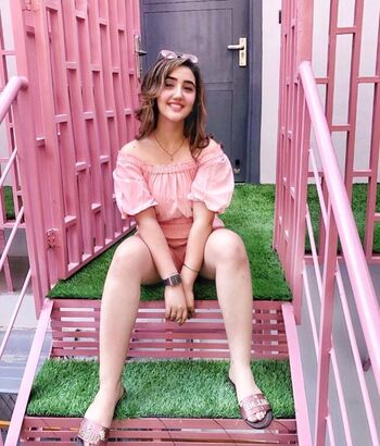 Full leaked Ashnoor kaur private photo
