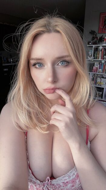 Full leaked Ashtronova private photo