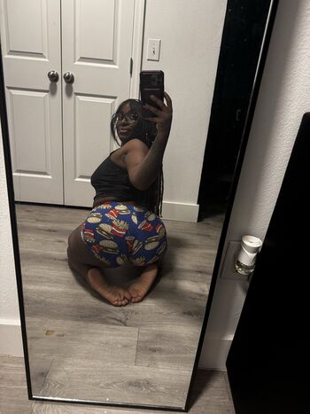 Full leaked Ashywhiteknees private photo