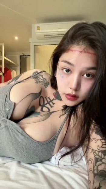Full leaked Asian goth private photo