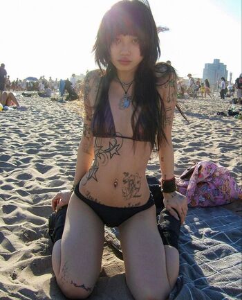Full leaked Asian goth private photo