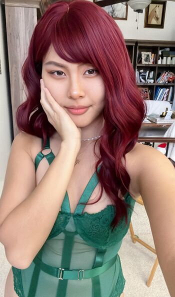 Asian Streamers