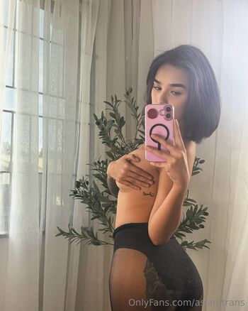 Full leaked Asian trans private photo