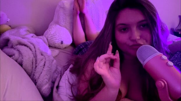 Full leaked Asmr in the pose private photo