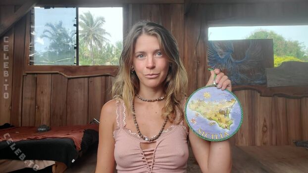Full leaked Asmressense private photo