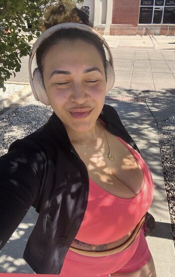 Full leaked Aspen griffin private photo