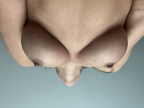 Full leaked Athena kozel page private photo