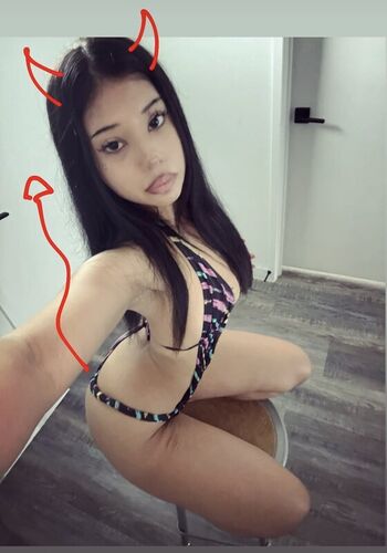 Full leaked Athenaxo private photo