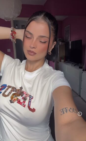 Full leaked Aude houdart private photo