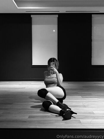 Full leaked Audreyycy private photo