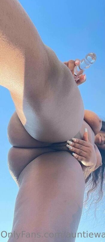 Full leaked Auntiewanks private photo